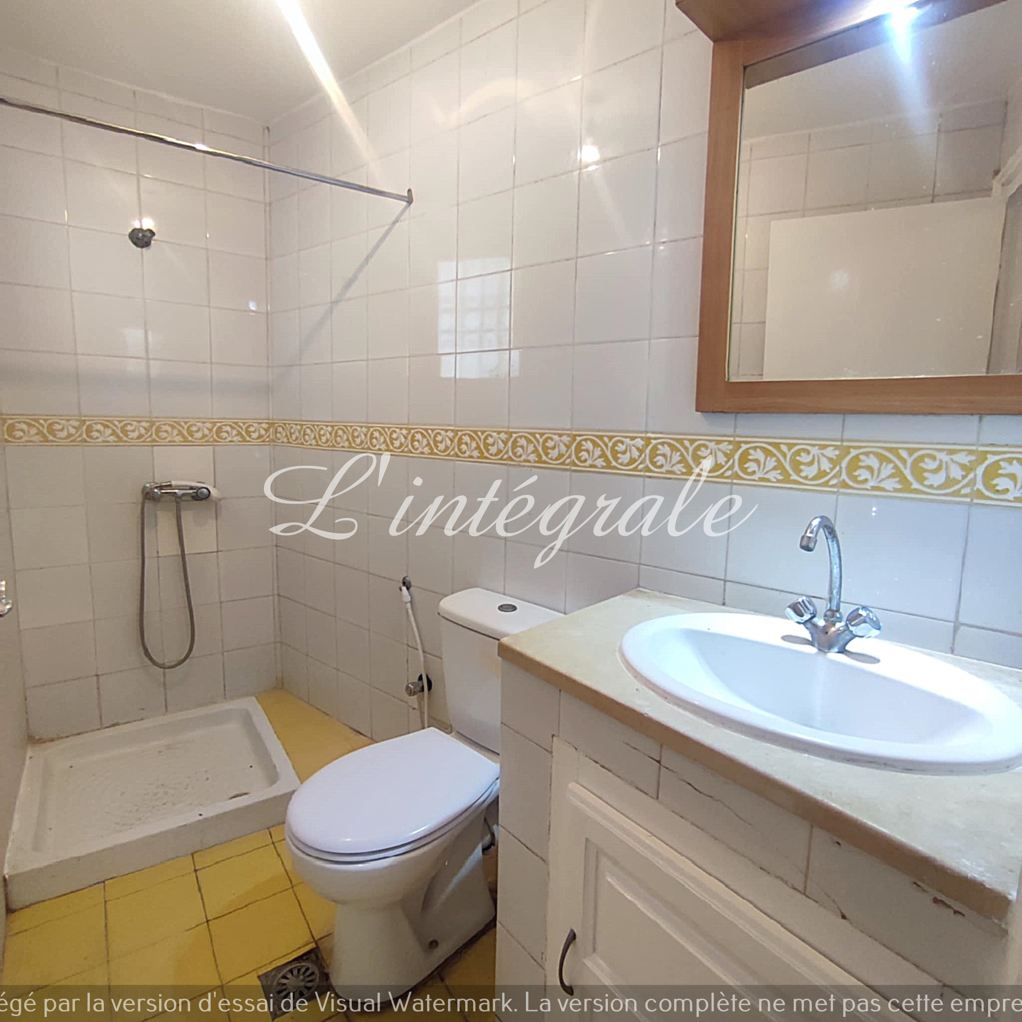 Ariana Ville Cite Ennasr 2 Location Appart. 3 pices Rez de jardin s2 vide