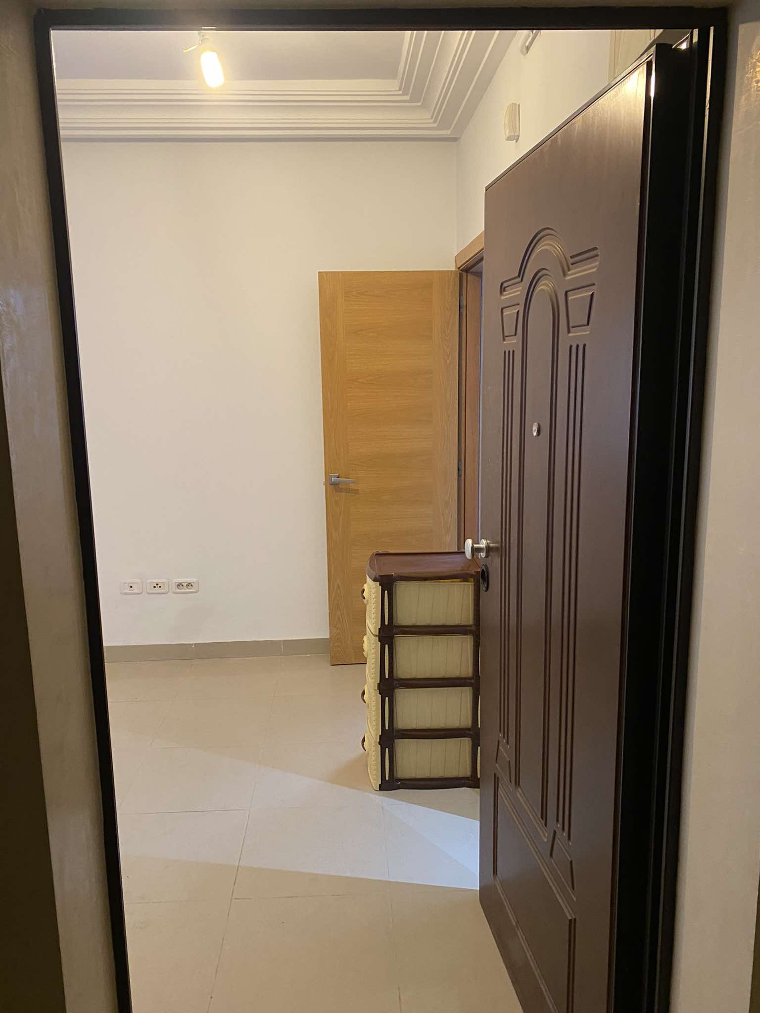 Ariana Ville Cite Ennasr 2 Location Appart. 1 pice S0 1etage sur hedi nouira