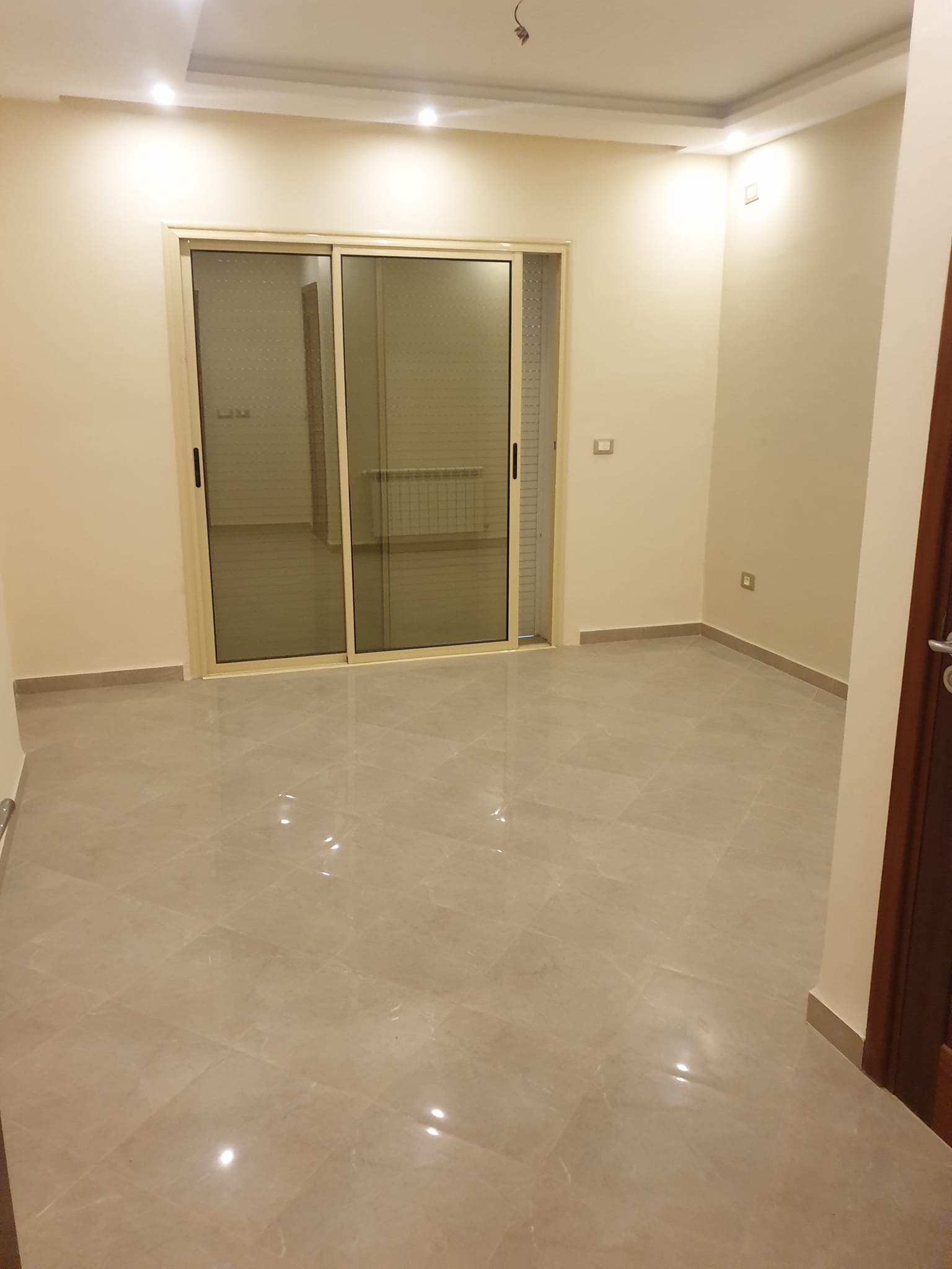 Ain Zaghouan Jardins de Carthage Location Appart. 4 pices tage de villa s3  jardin de carthage