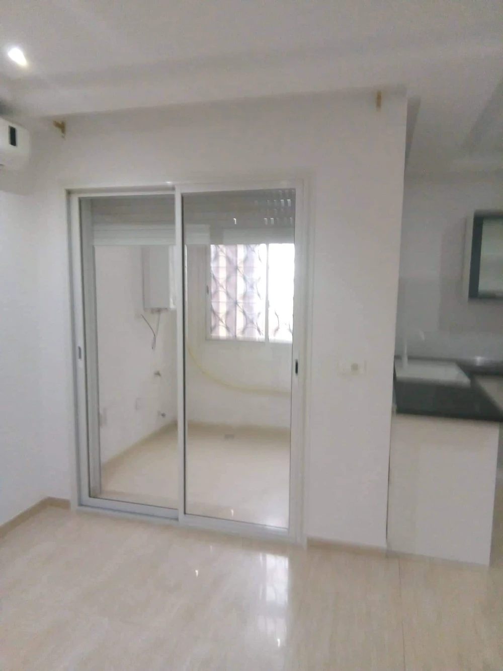 Mnihla Cite Ennasr Location Appart. 2 pices Magnifique studio s1  cit ennasr2