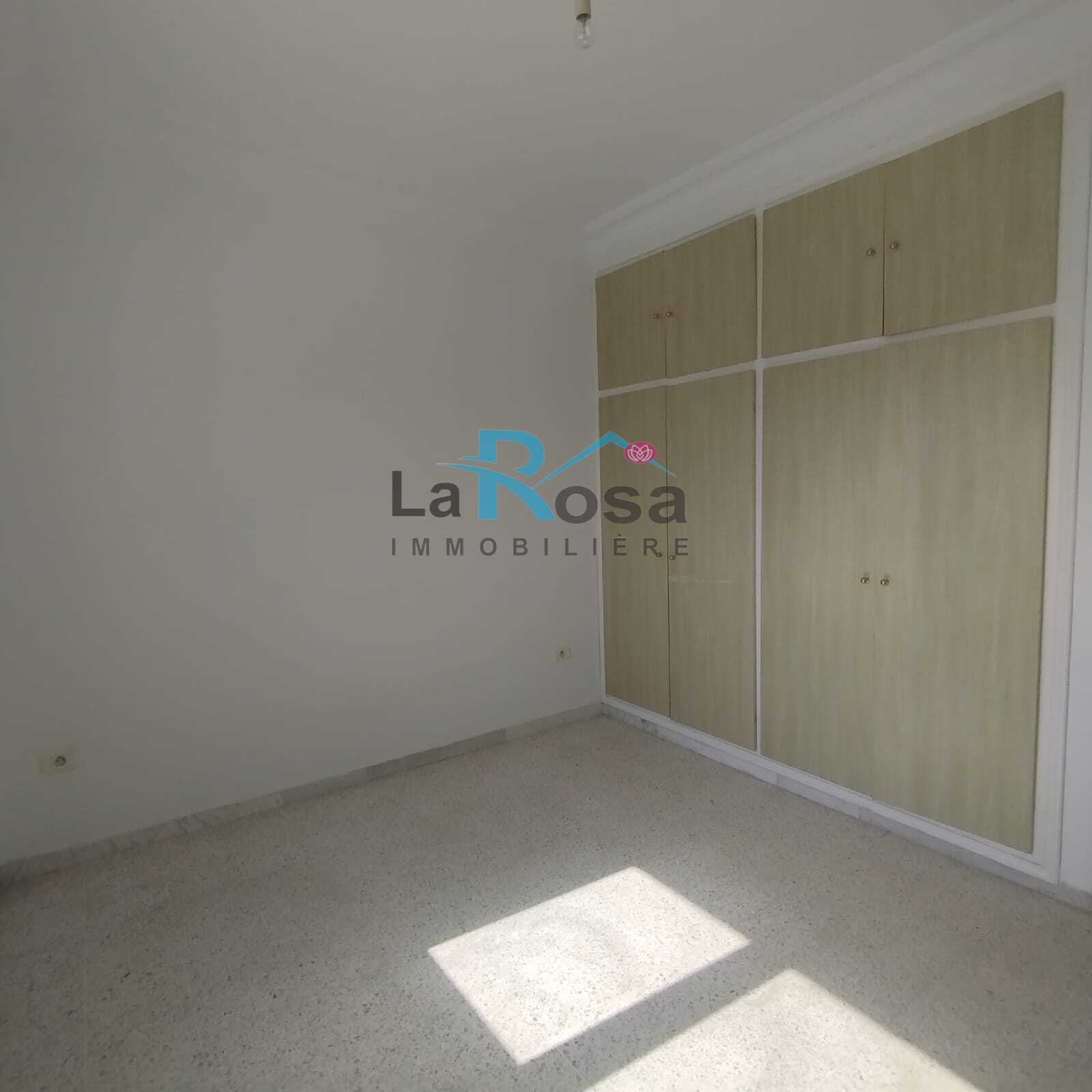 Mnihla Cite Ennasr Location Appart. 4 pices Spacieux appartement s3  cit2 ennasr