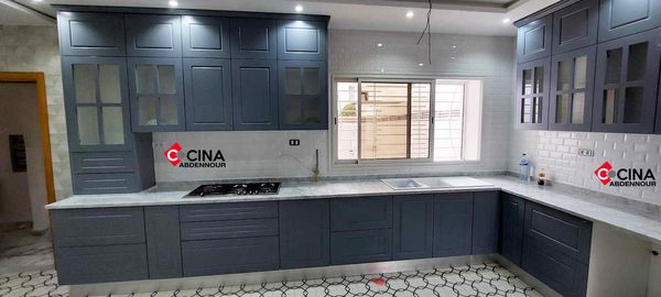 La Soukra Sidi Frej Meubles de cuisine et salle de bain Cuisines Equipes Cuisine classique gris