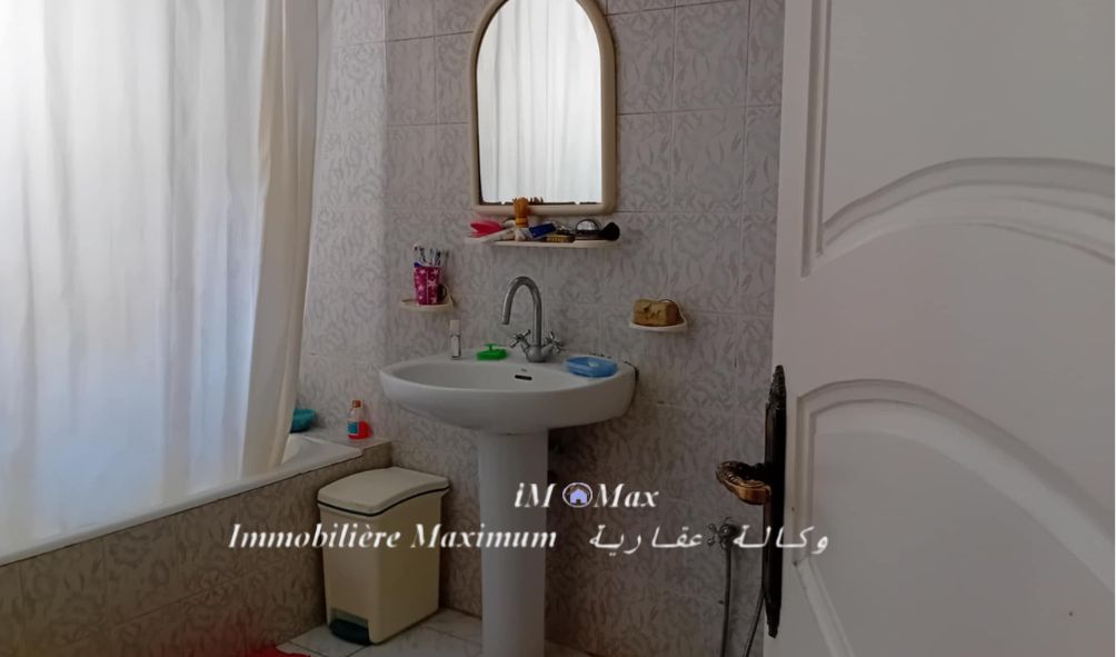 El Menzah El Menzah 9 Vente Maisons Villa sur 2 tages  rnover menzah 9