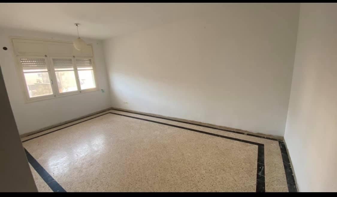 La Soukra Borj Louzir Vente Appart. 3 pices Bel appartement orientation charki