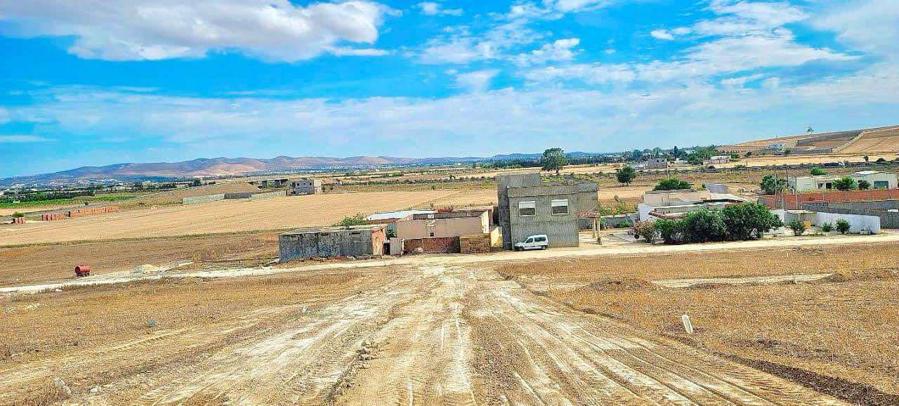 Sidi Thabet Sidi Thabet Terrain Terrain nu Terrain bon place  prix raisennable