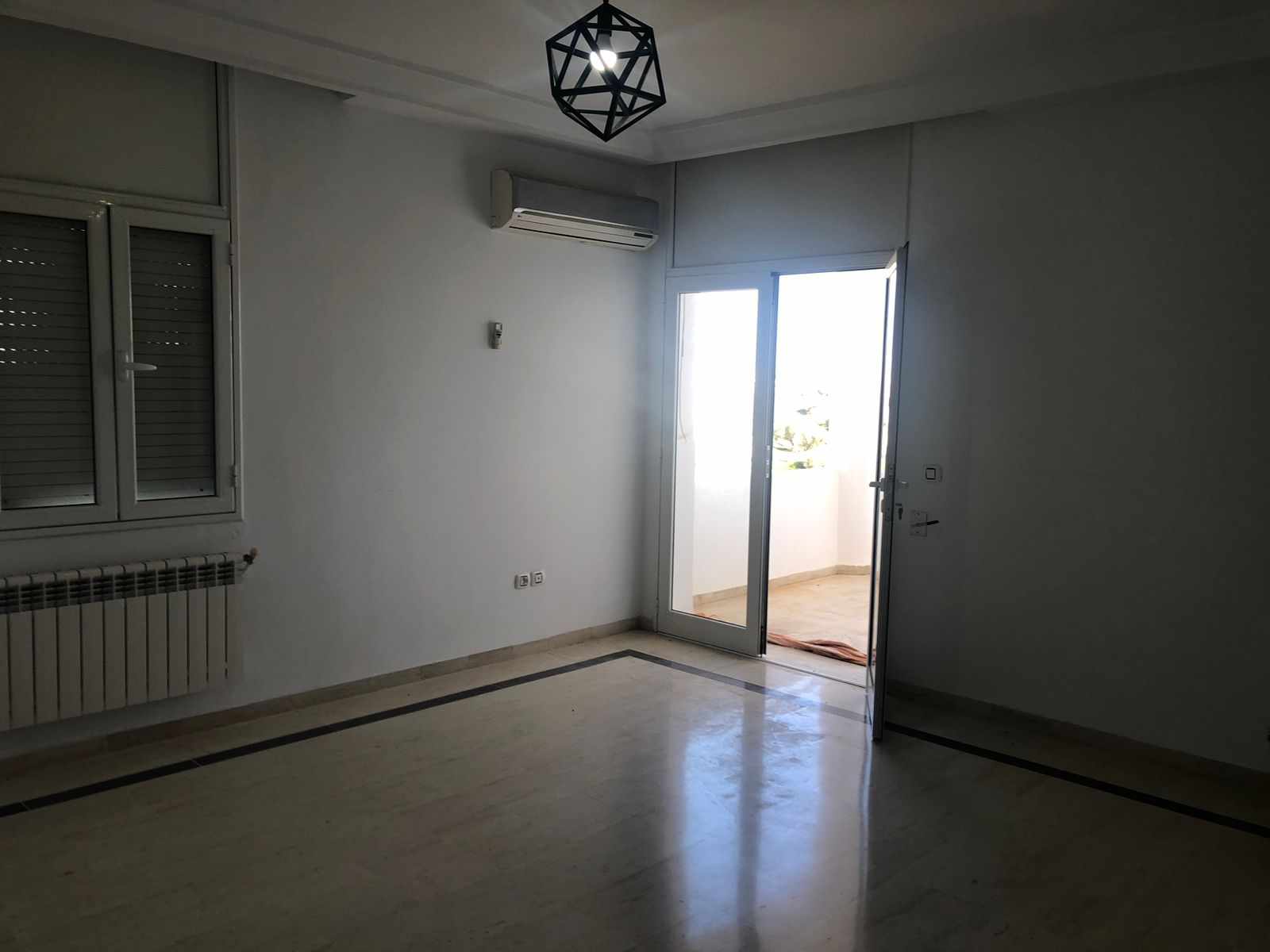 Hammamet Hammamet Vente Appart. 4 pices Appartement mrezgua viollet