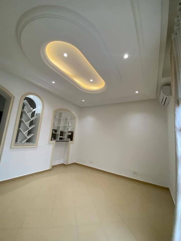 Bab Bhar Hedi Chaker Location Appart. 2 pices S1 vide a  lafyette