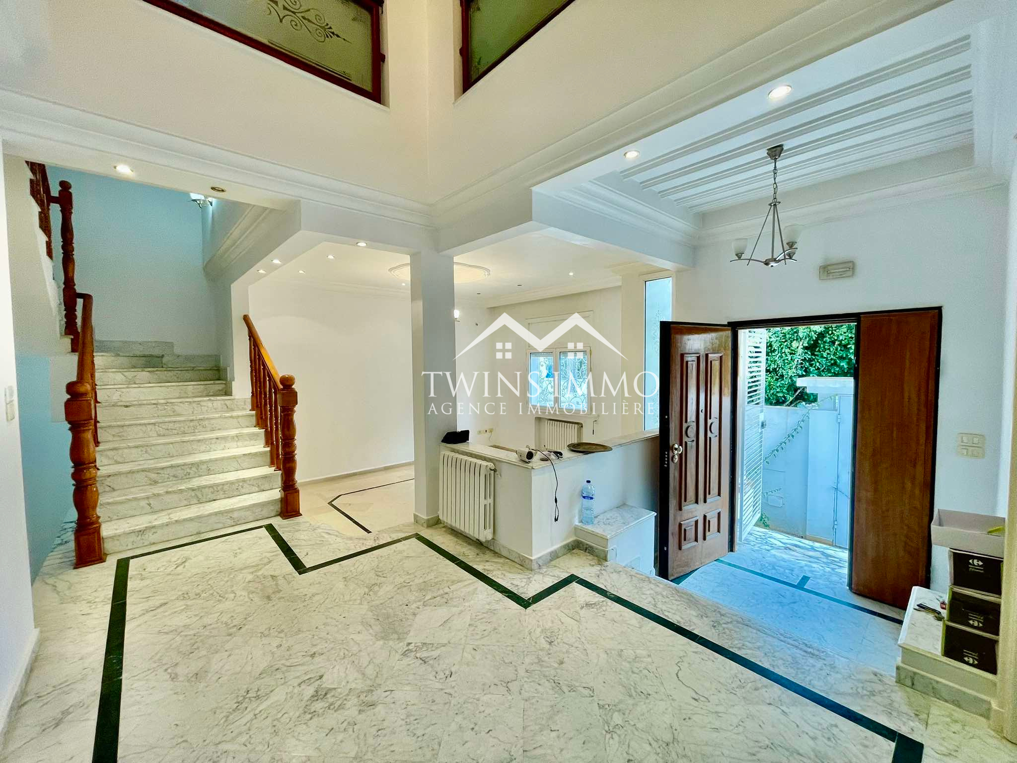 La Marsa Sidi Daoud Location Maisons Villa  usage de bureau ou habitation  sidi daoud