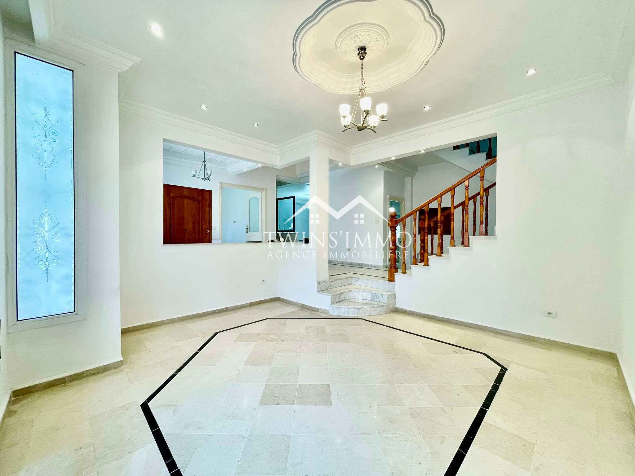 La Marsa Sidi Daoud Location Maisons Villa  usage de bureau ou habitation  sidi daoud