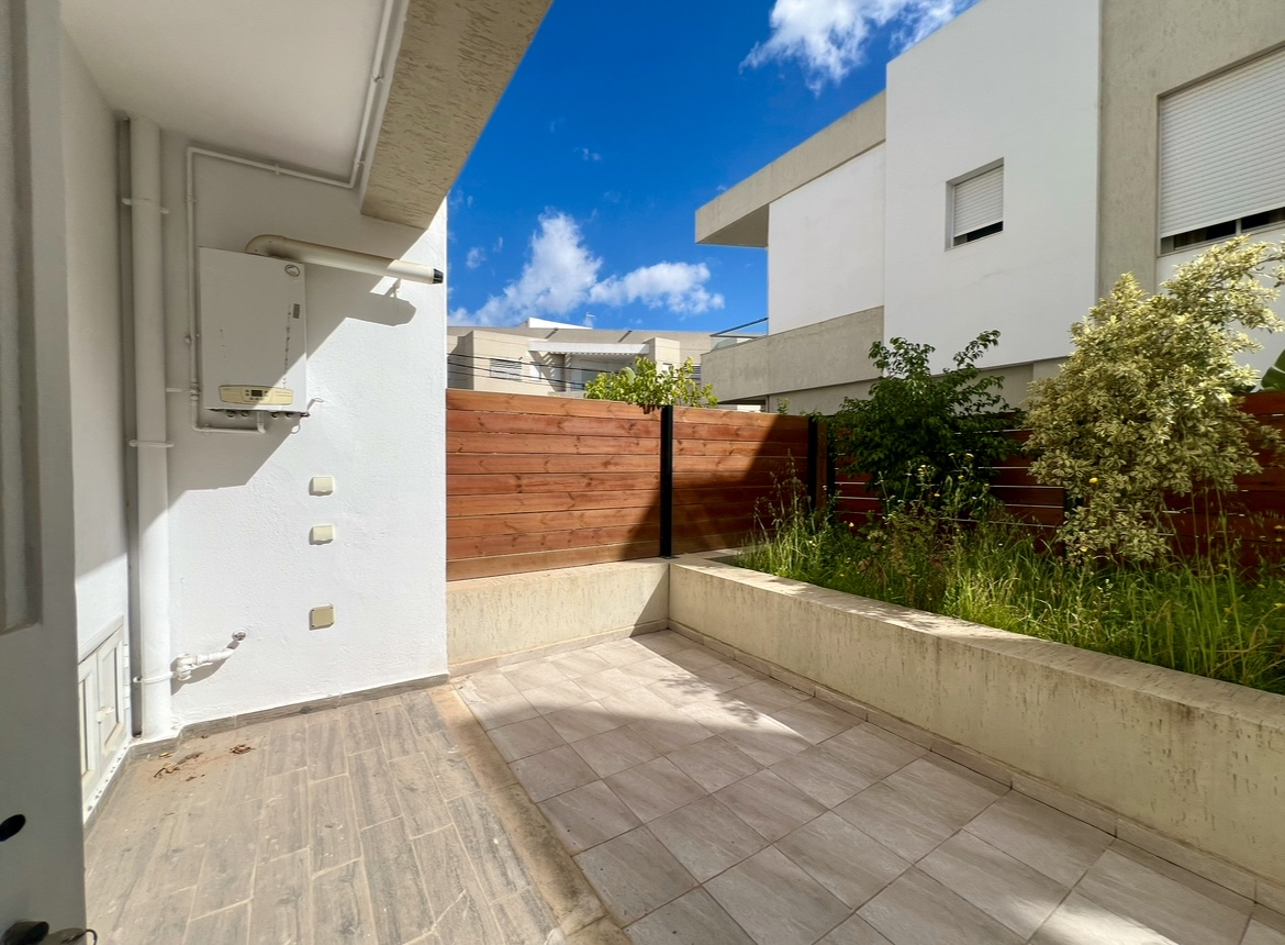 La Soukra La Soukra Vente Appart. 3 pices Appartement s2 avec jardin  la soukra