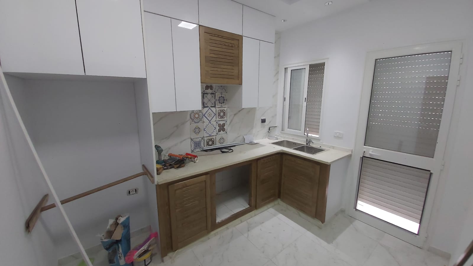 La Soukra Borj Louzir Location Appart. 3 pices Etage de villa appartement s2