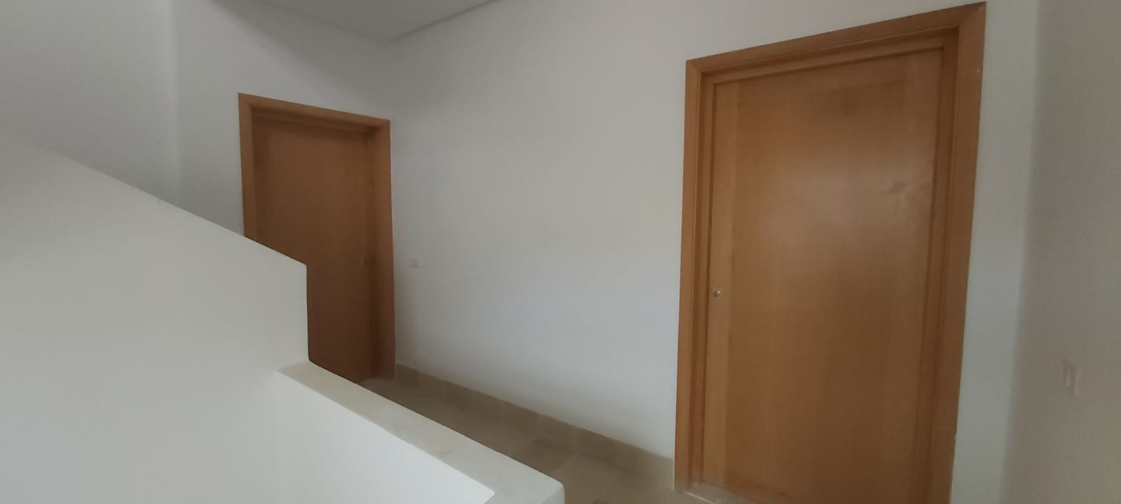 La Soukra Borj Louzir Location Appart. 3 pices Etage de villa appartement s2