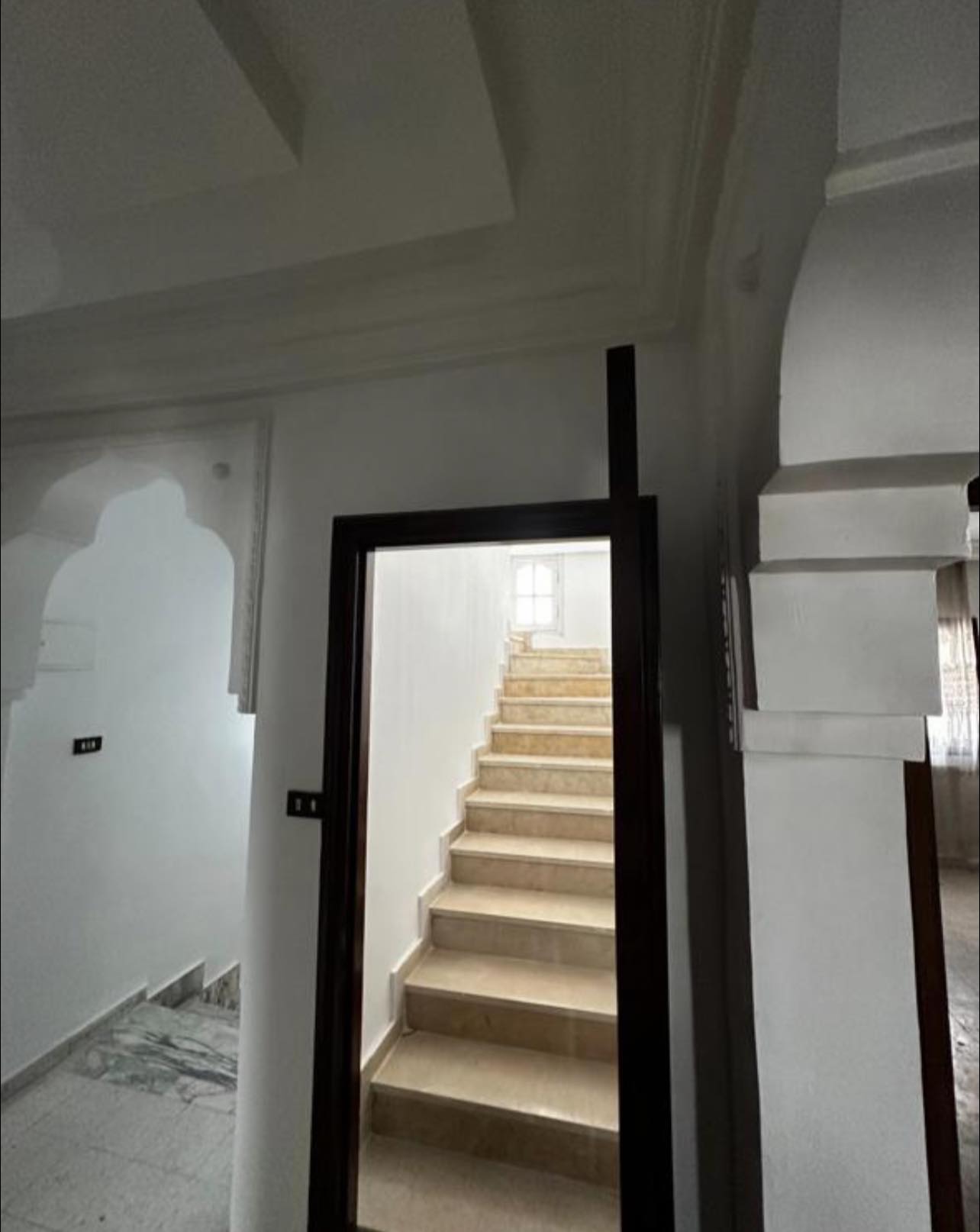 Ariana Ville El Menzah 5 Bureaux & Commerces Bureau Villa 3 niveaux usage habitation ou bureautique