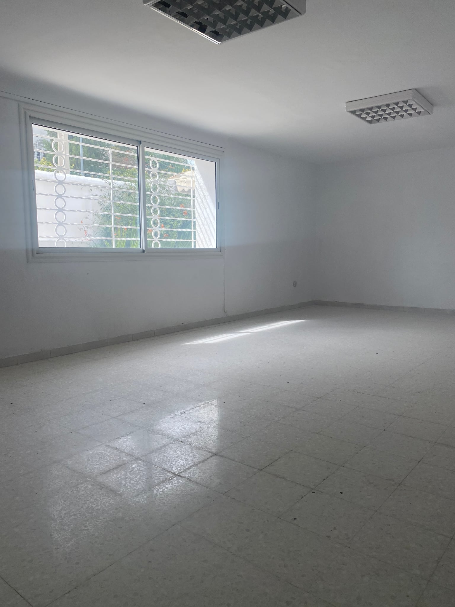 El Menzah El Menzah 1 Bureaux & Commerces Bureau Villa usg professionnel sup 650 m 2  el menzah 1