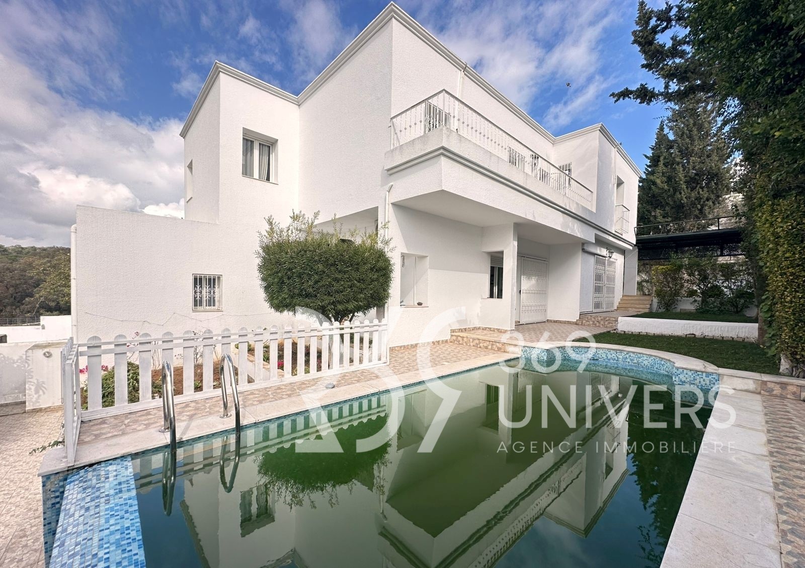 La Marsa Gammart Location Maisons Villa avec vue dgage  gammarth ref rh145