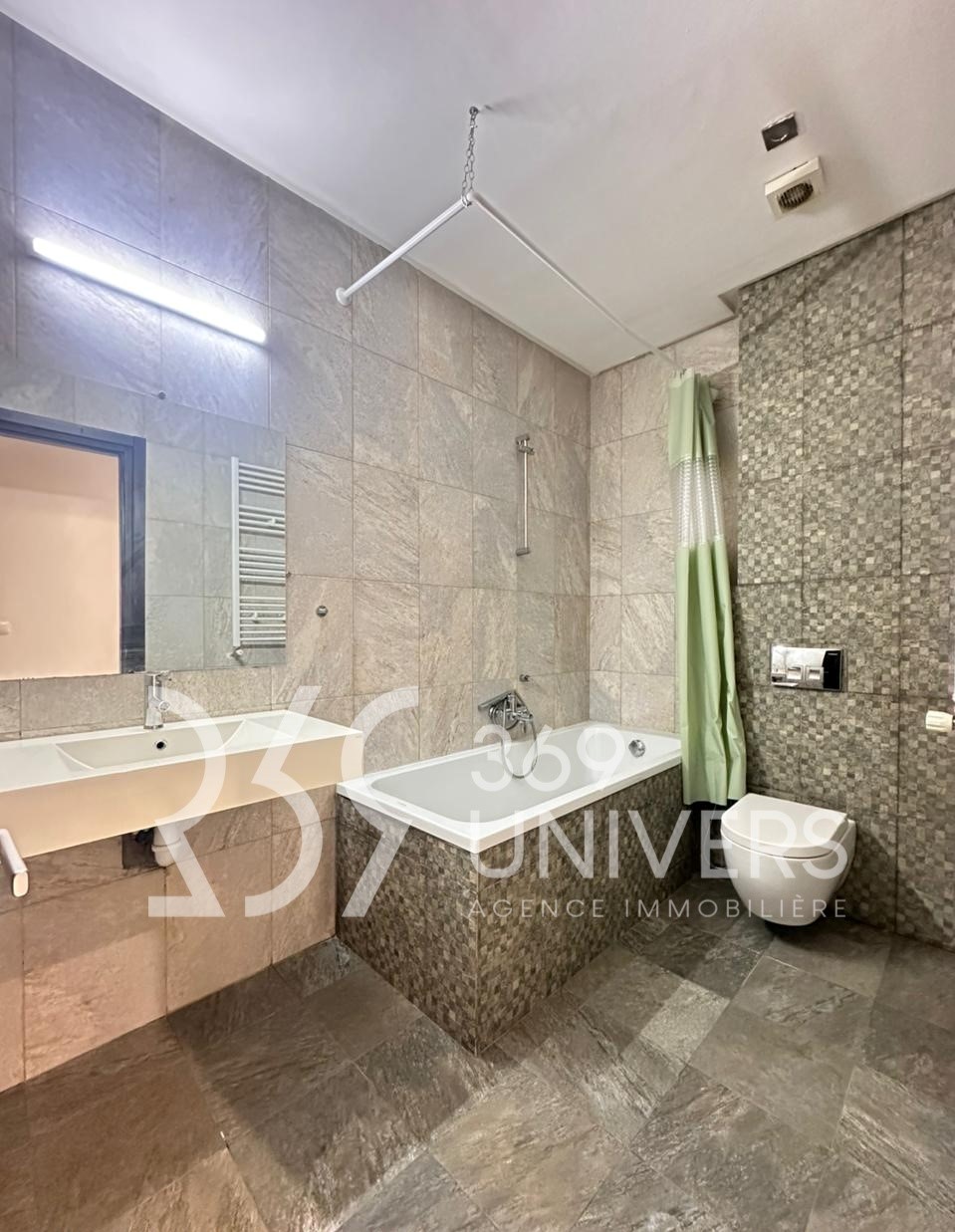 La Marsa Cite Du Stade Location Appart. 3 pices Appartement avec terrasse  la marsa ref ra126