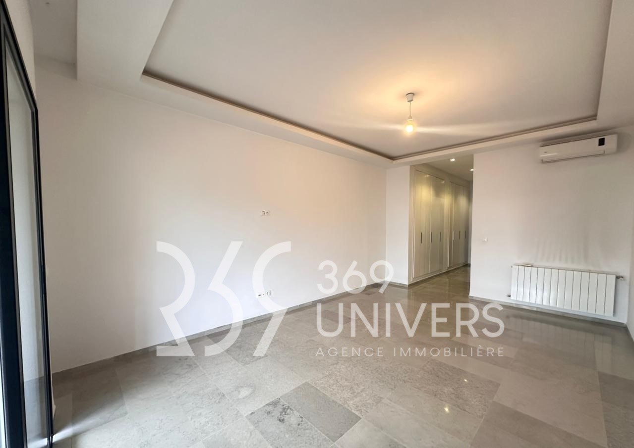La Marsa Cite Du Stade Location Appart. 3 pices Appartement avec terrasse  la marsa ref ra126