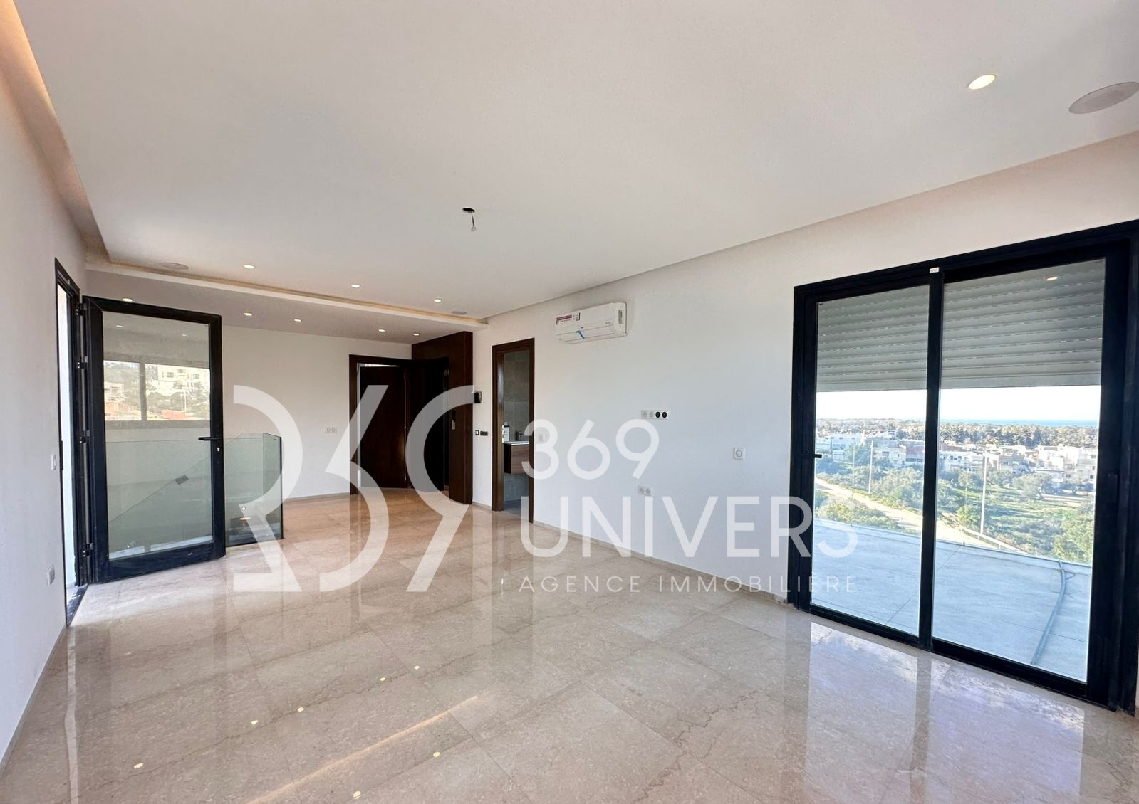 La Marsa Gammart Location Maisons Triplex avec vue sur mer  gammarth ref rh143