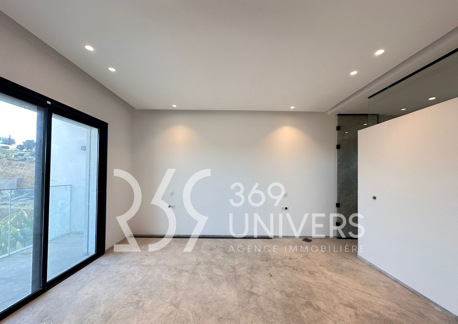 La Marsa Gammart Location Maisons Triplex avec piscine  gammarth ref rh144