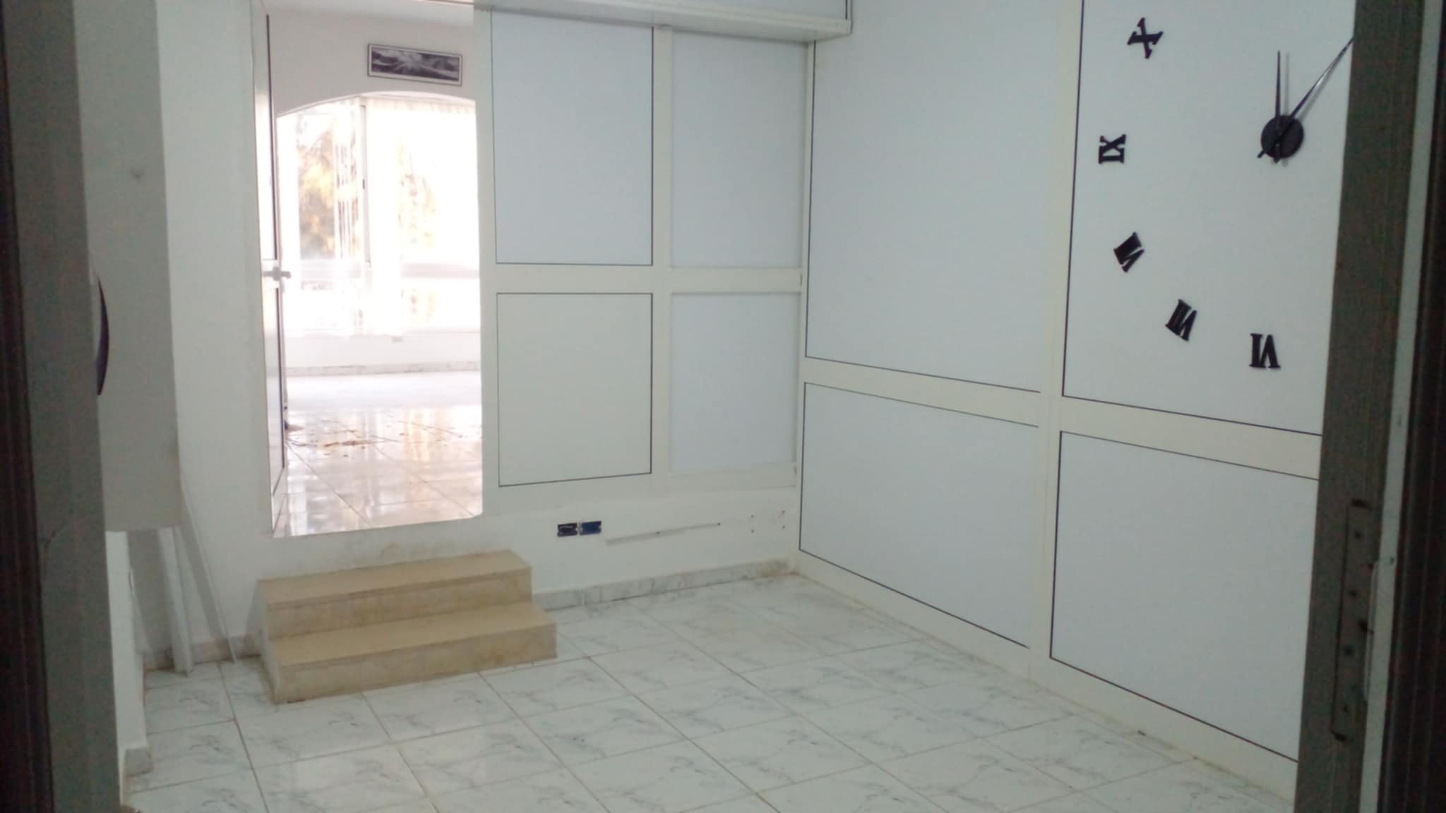 Hammam Chatt Bir El Bey Bureaux & Commerces Surfaces Surface commerciale