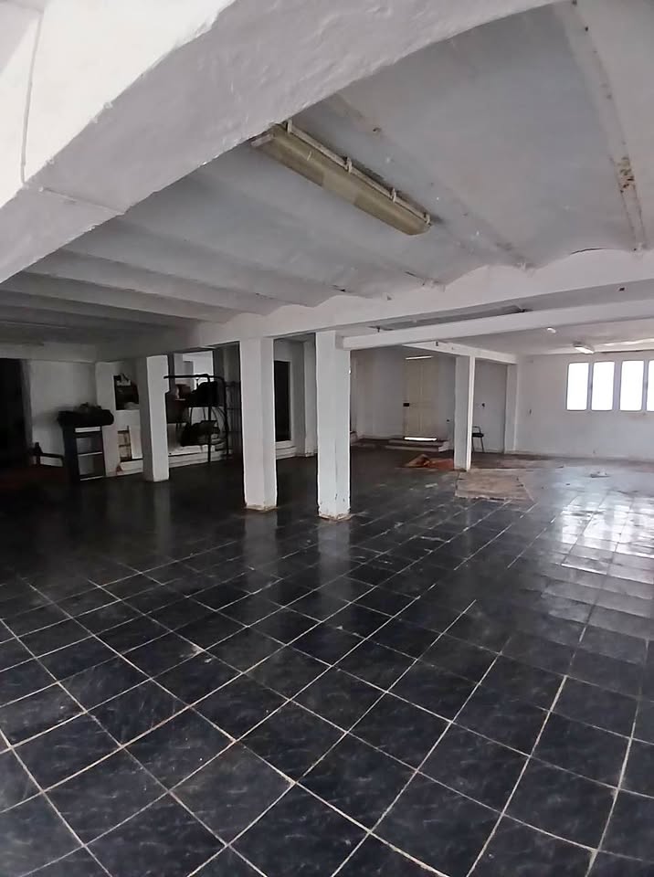 El Menzah El Menzah 1 Location Surfaces Dpt de stockage 200m2  menzah 1