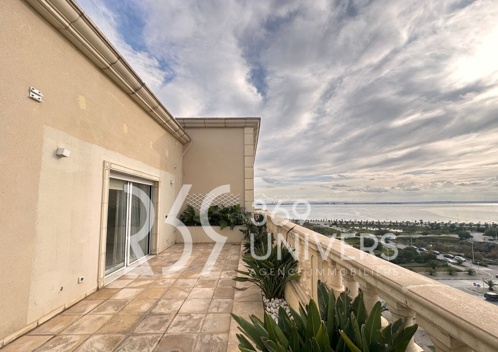 La Marsa Berge Du Lac Location Appart. 4 pices Penthouse avec vue dgage au lac 2
