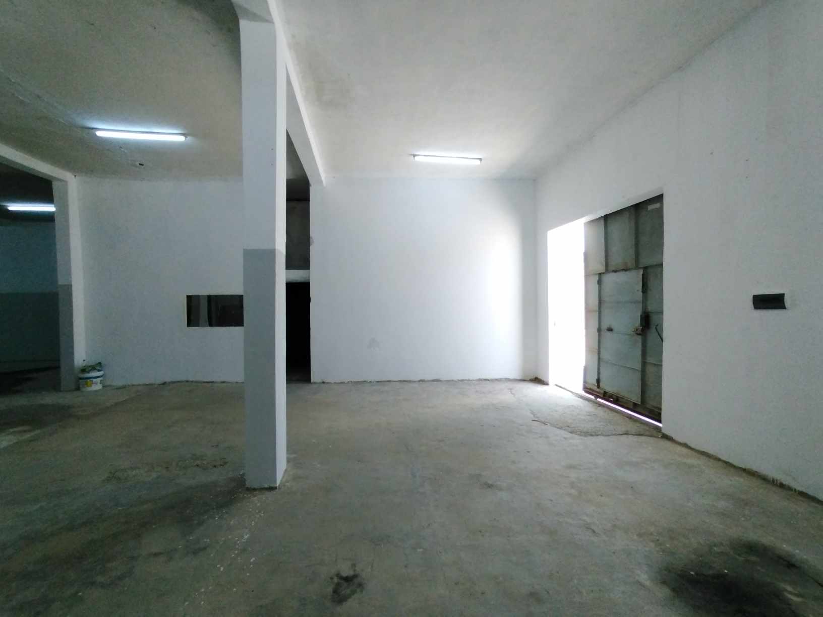 La Soukra Borj Louzir Bureaux & Commerces Surfaces Dpt usage stockage disponible  borj louzir