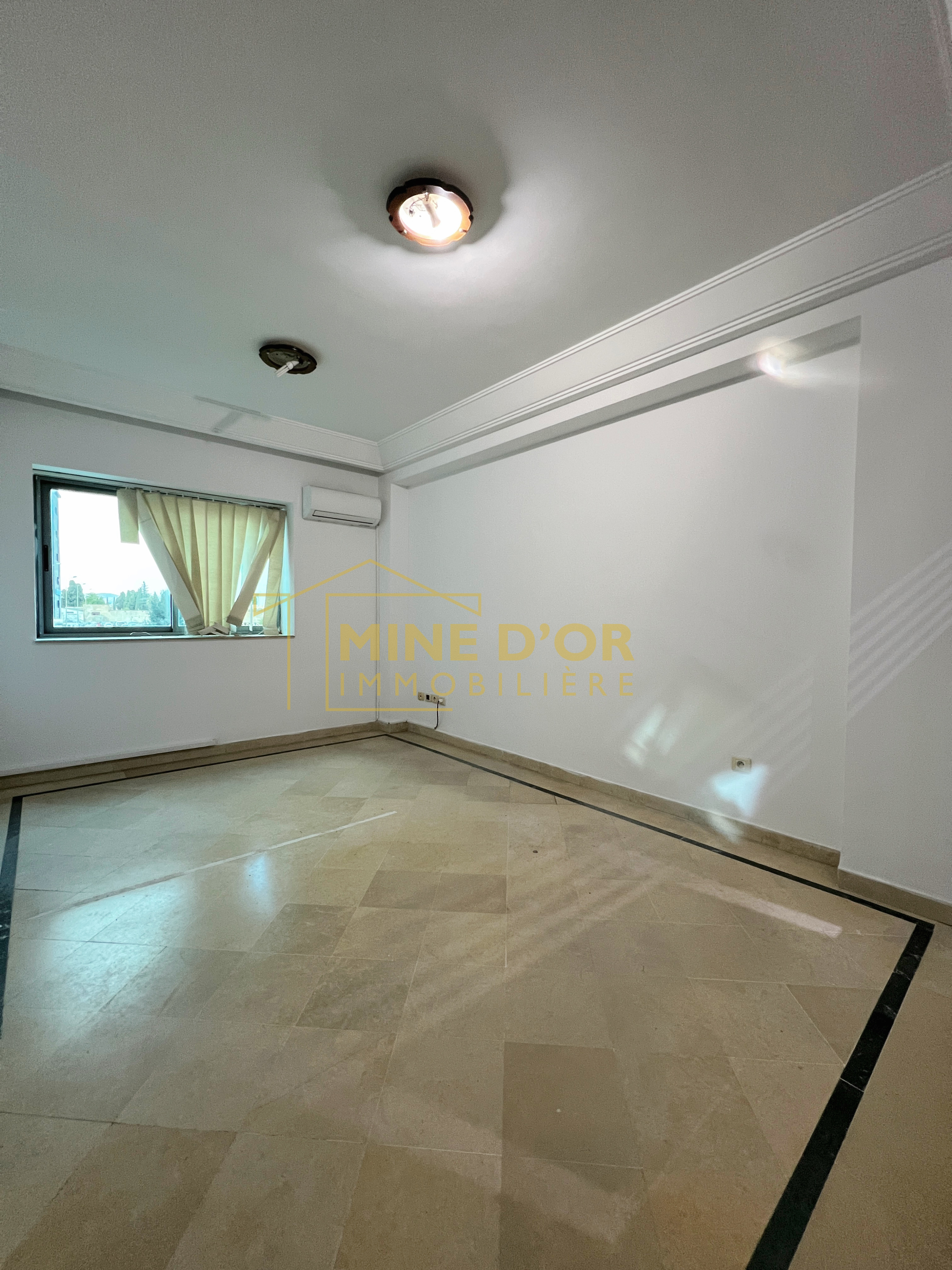 Bab Bhar Montplaisir Bureaux & Commerces Bureau Bureau en 6espaces de 168m  monplaisir