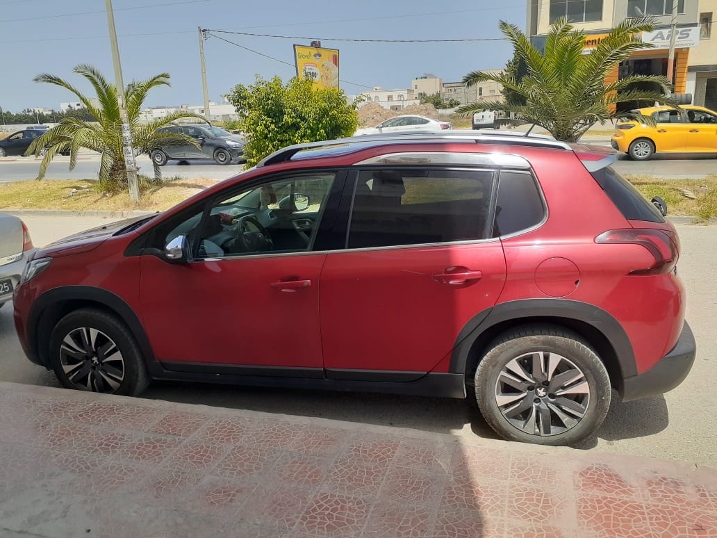 La Soukra Dar Fadhal Peugeot Autre Modle Peugeot 2008 rouge excellente occasion