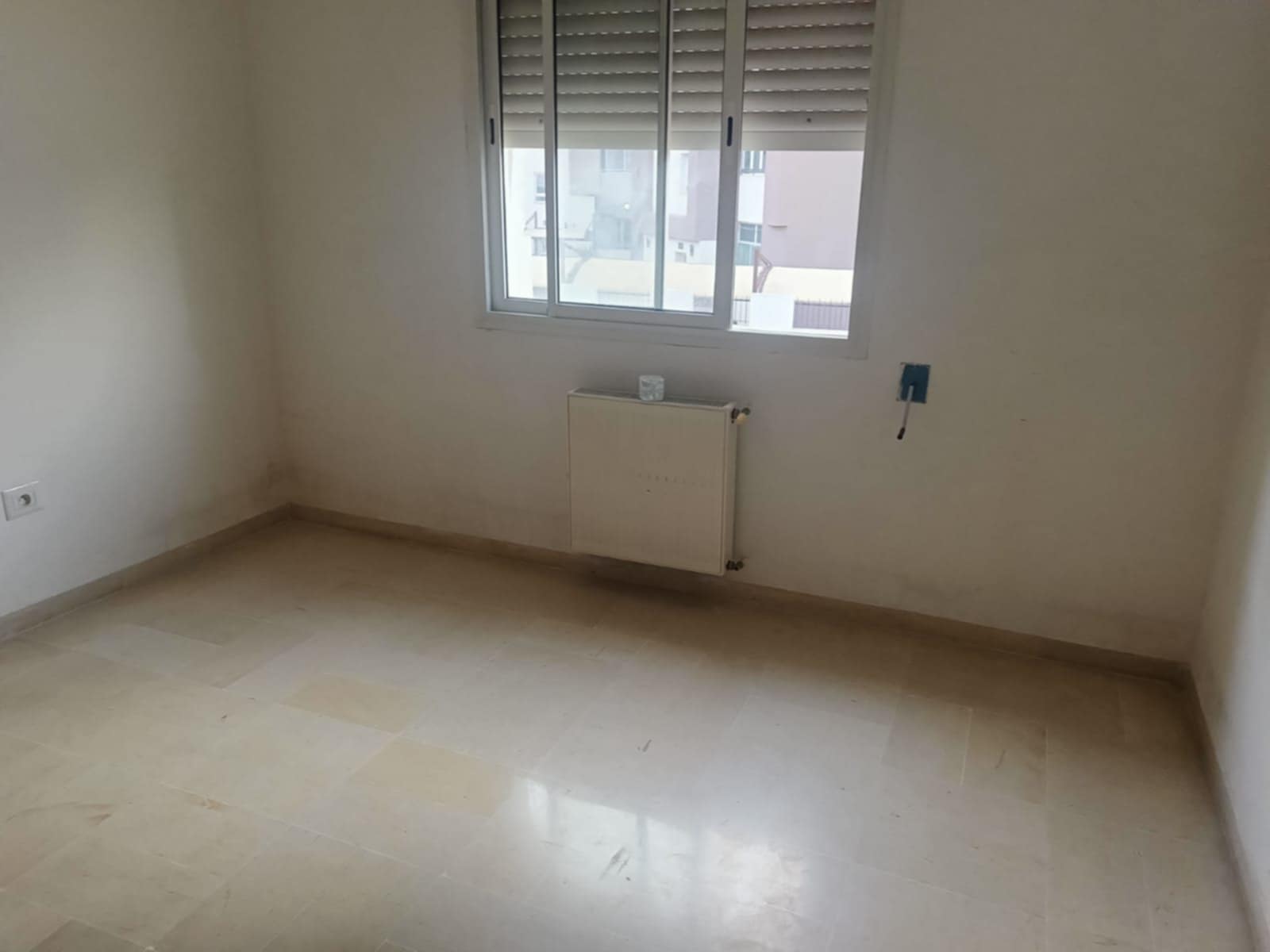 El Mourouj El Mourouj Location Appart. 3 pices Appartement s2 pres salim school