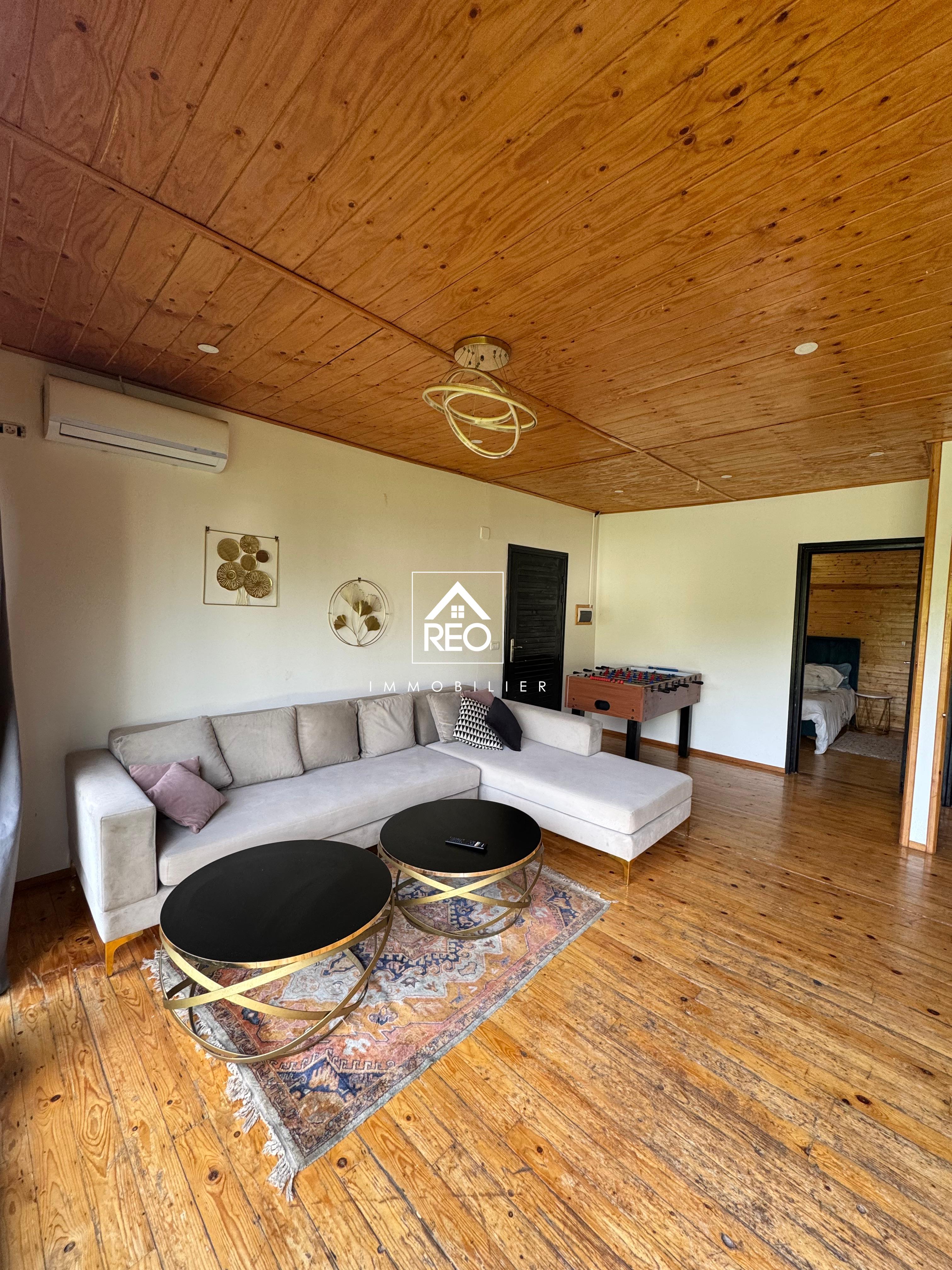 La Soukra La Soukra Location Maisons Un luxueux chlet s2 situ  la soukra