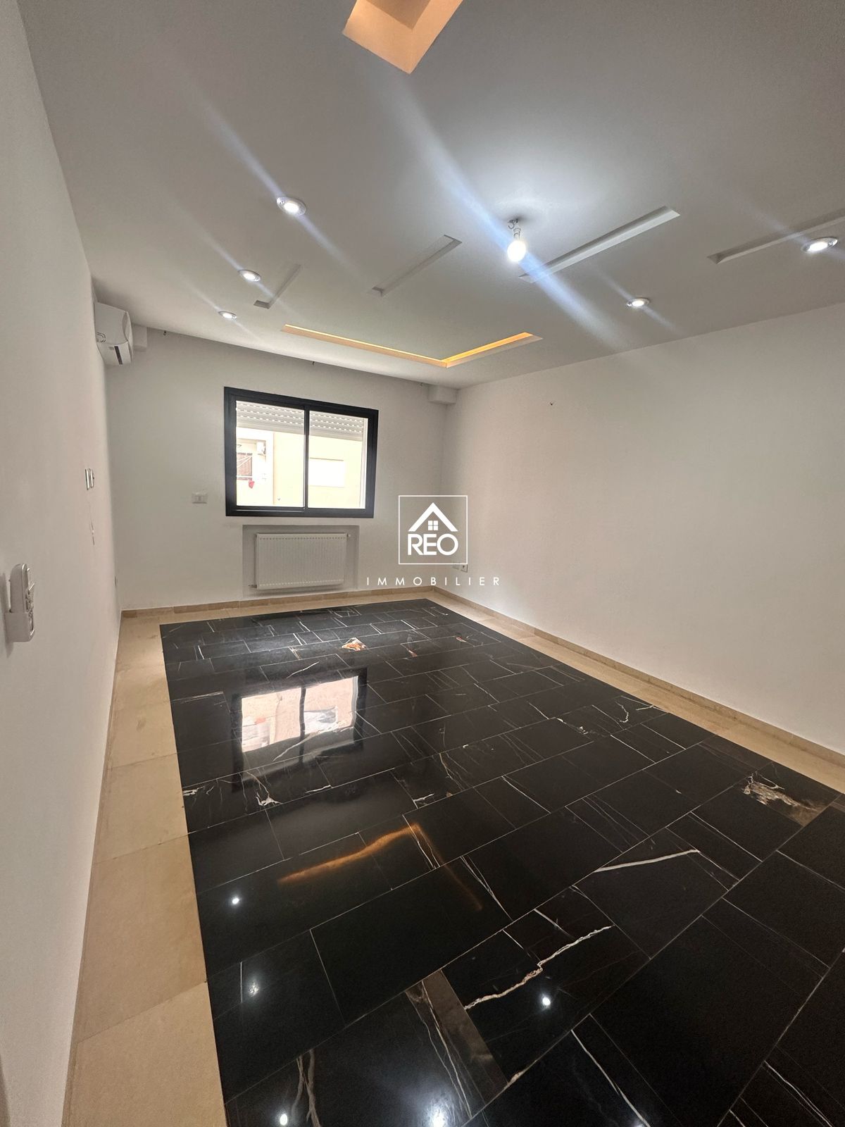 La Soukra La Soukra Location Appart. 1 pice Un appartement s1
