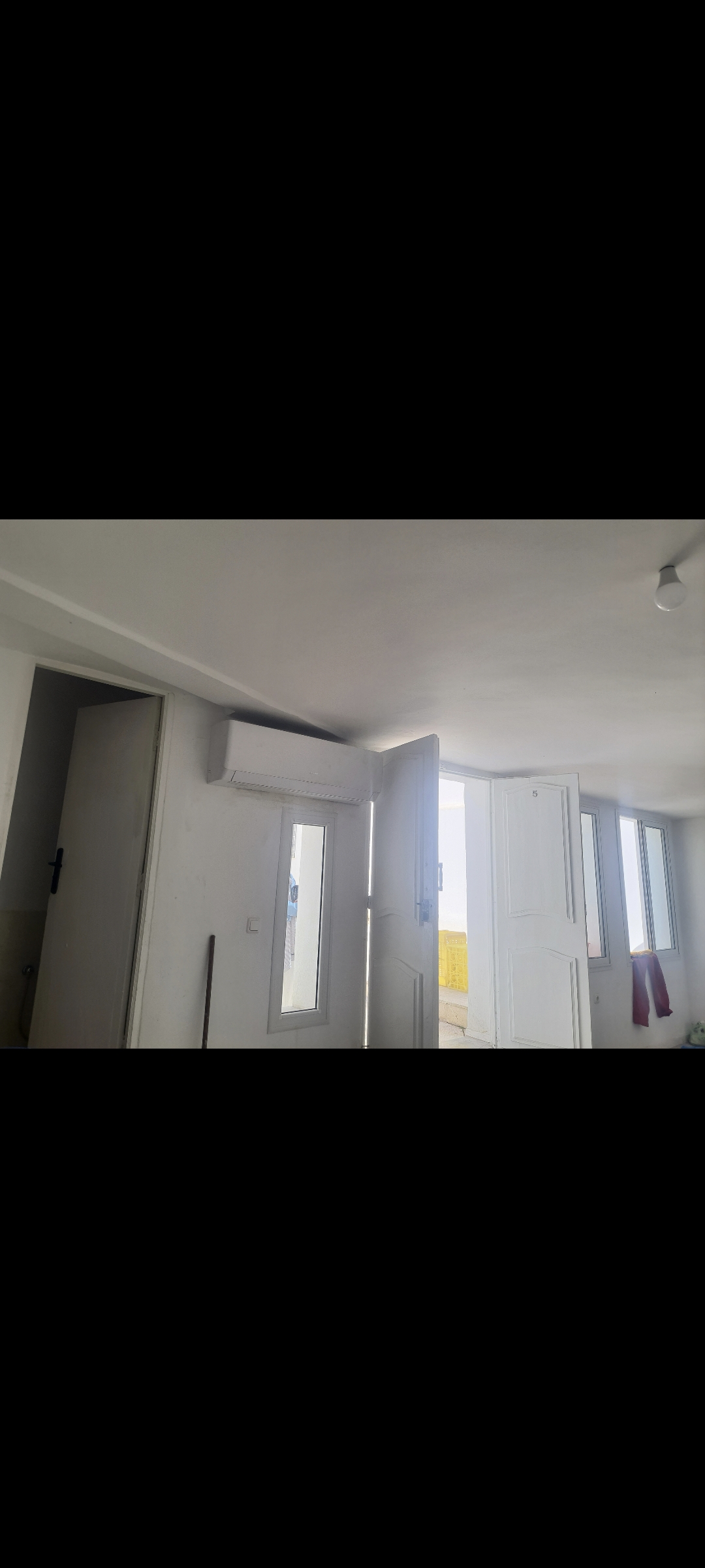 Cite El Khadra Zone urbaine nord Location Surfaces Bureau en trois espaces