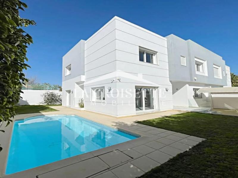 La Soukra La Soukra Location Maisons Villa s4 avec piscine  la soukra zvl1665