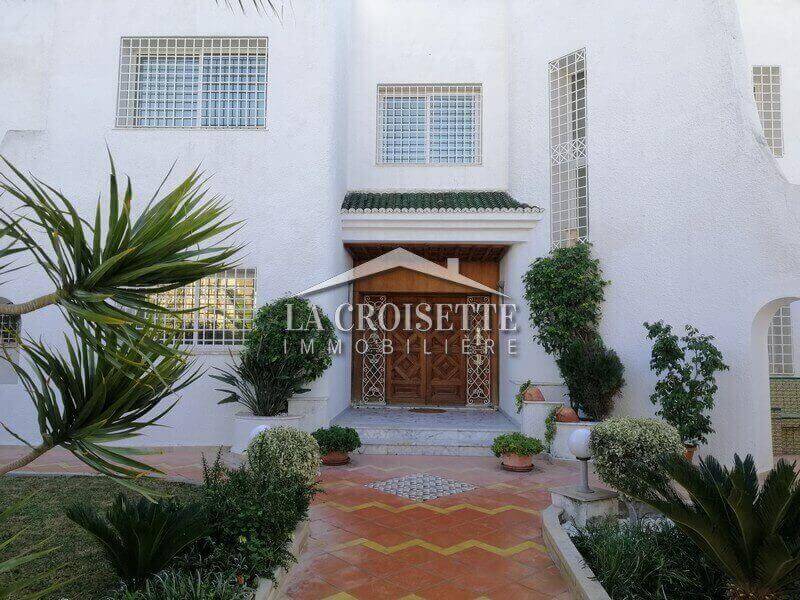 La Soukra La Soukra Location Maisons Villa s5 avec jardin  la soukra mvl0117