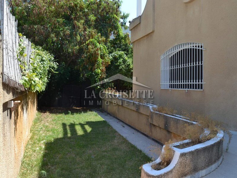 La Marsa Sidi Daoud Location Appart. 5 pices+ Villa s5  la marsa