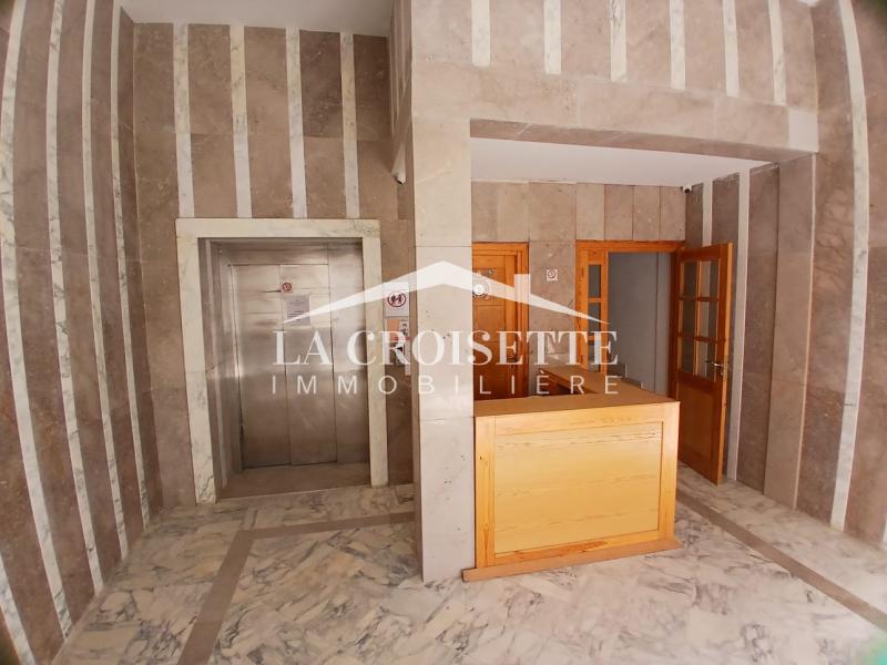 Carthage Salambo Bureaux & Commerces Bureau Un bureau en h1  carthage salambo mbl0491