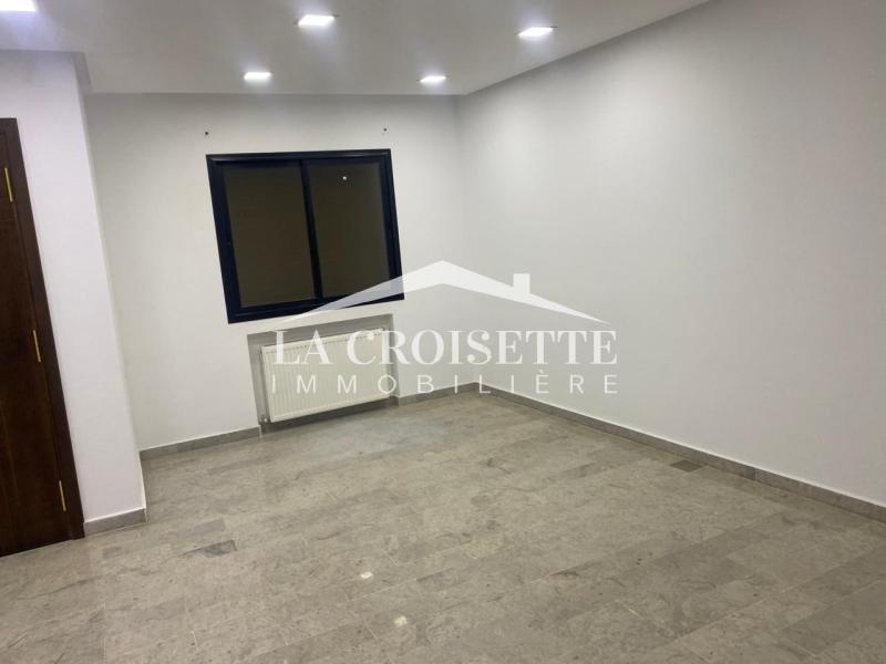 Ain Zaghouan Ain Zaghouan Bureaux & Commerces Bureau Un  bureau en h2  ain zaghouen zbl0495