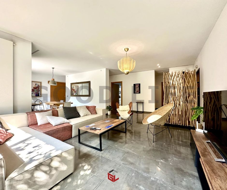 La Marsa Marsa Safsaf Location Appart. 4 pices S4 meubl avec jardin