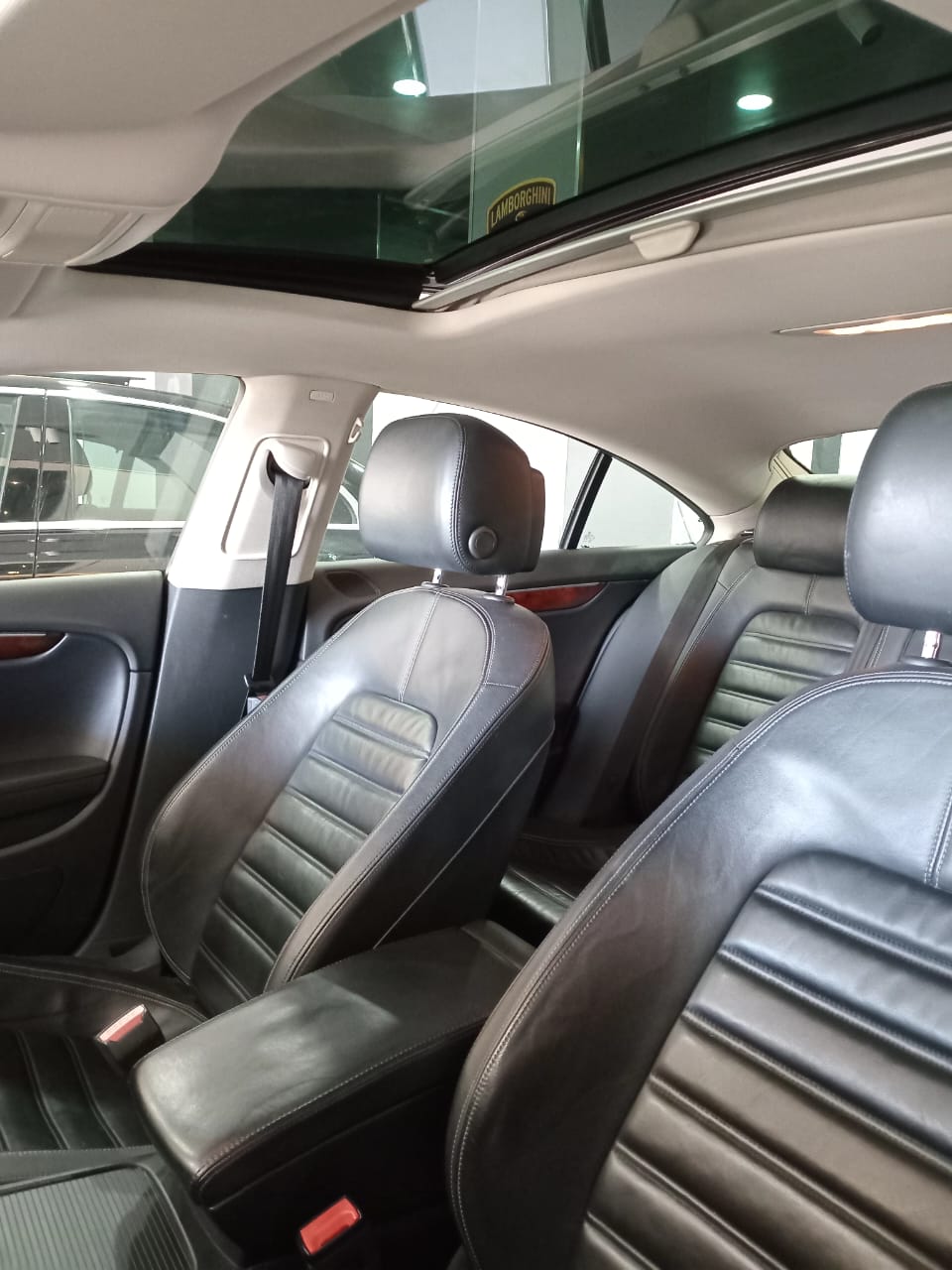 Oued Ellil Oued Ellil Volkswagen Passat Passat cc tout options