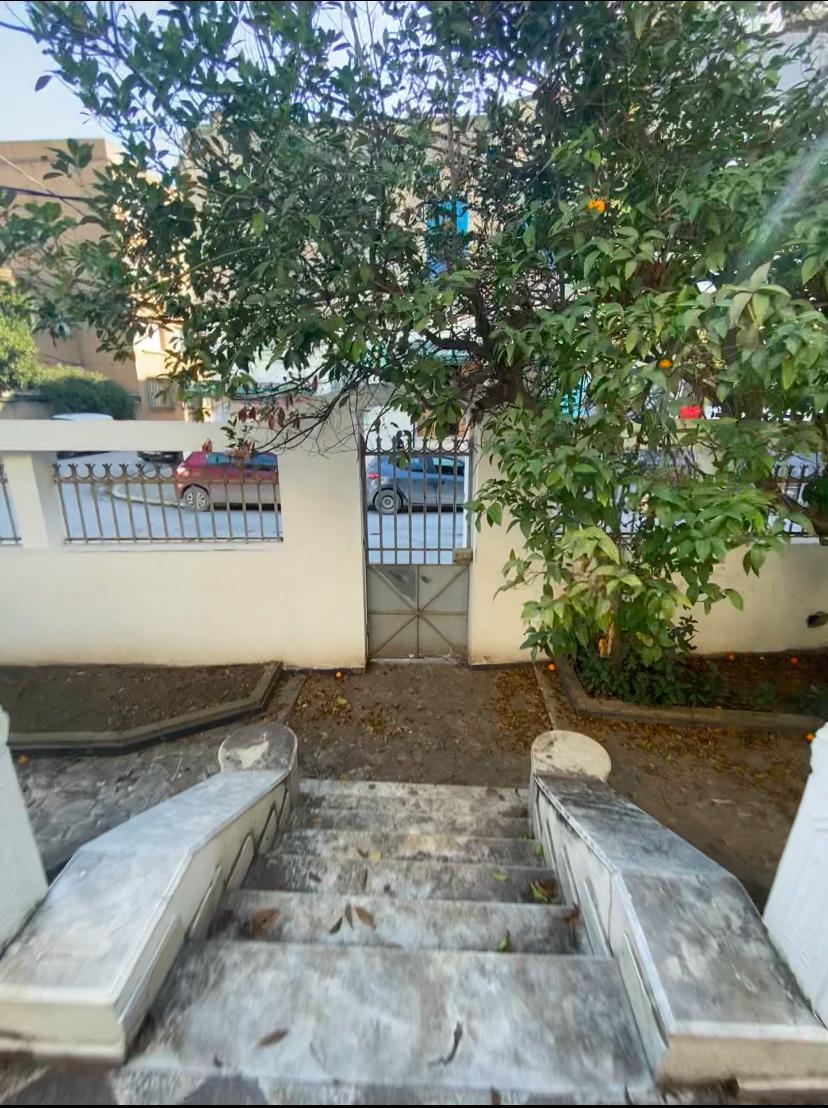 Cite El Khadra Kheireddine Pacha Vente Appart. 1 pice Terrain bati