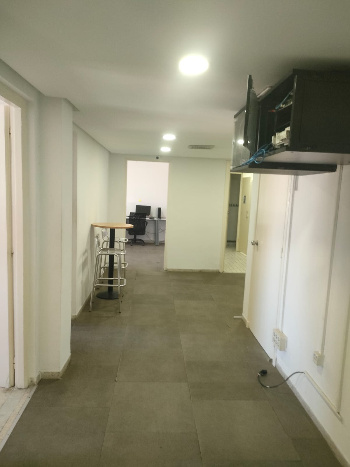 Bab Bhar Montplaisir Bureaux & Commerces Bureau A ne pas rater bureau 4 pices