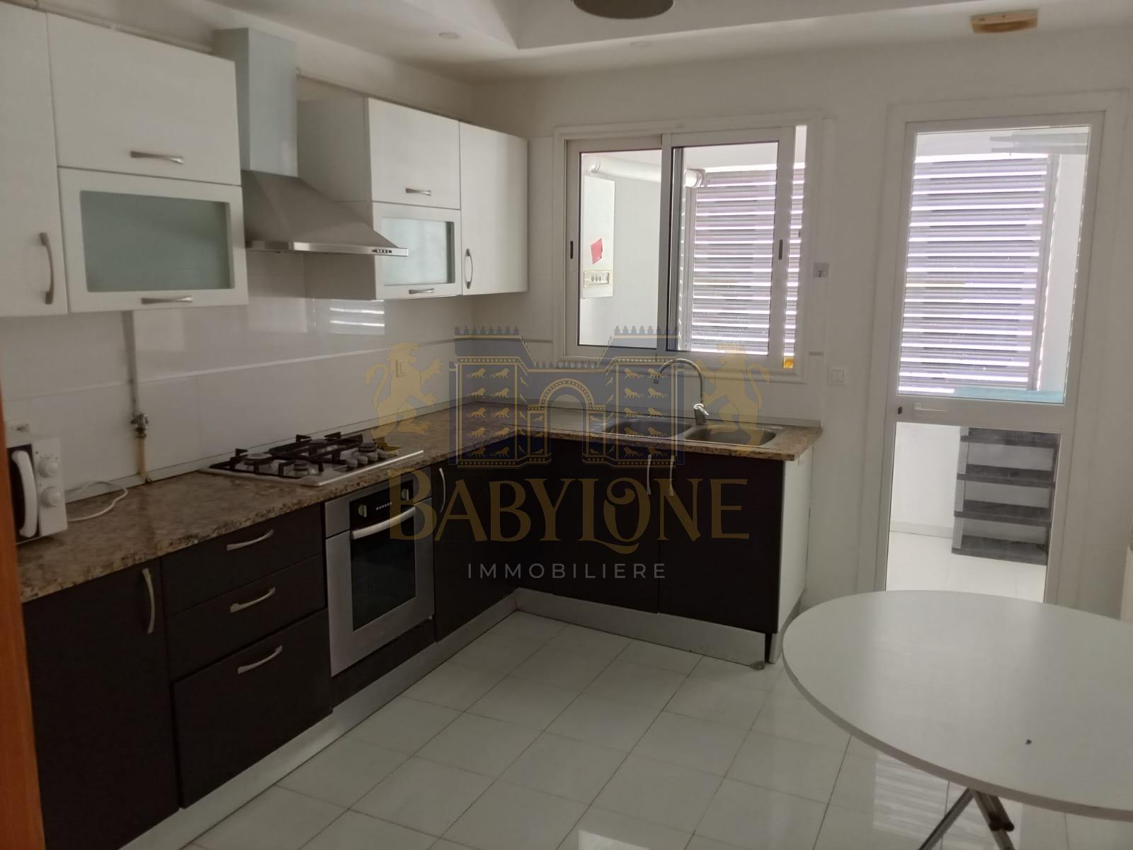 Ain Zaghouan Ain Zaghouan Location Appart. 3 pices S2 meubl  ain zaghouan nord rf 185a