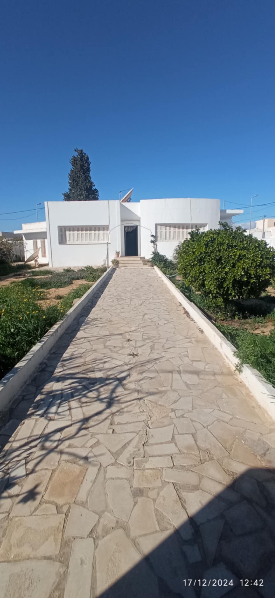 Sfax Sud Merkez Kamoun Vente Appart. 5 pices+ Belle villa a sfax