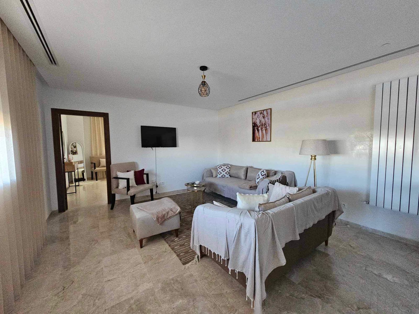 Ain Zaghouan Jardins de Carthage Location Appart. 2 pices Chic s1 aux jardin de carthage