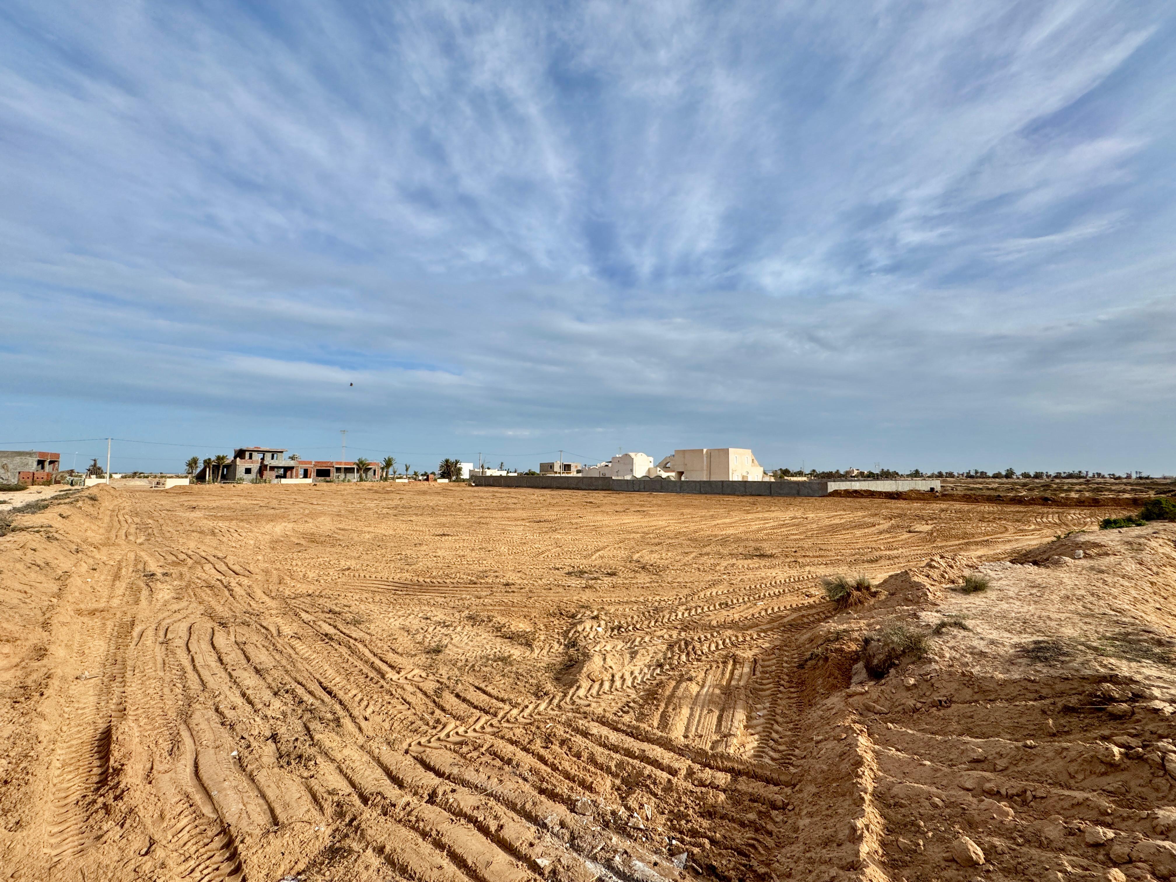 Djerba - Houmet Essouk Djerba  Terrain Terrain nu Terrain avec titre bleu  djerba
