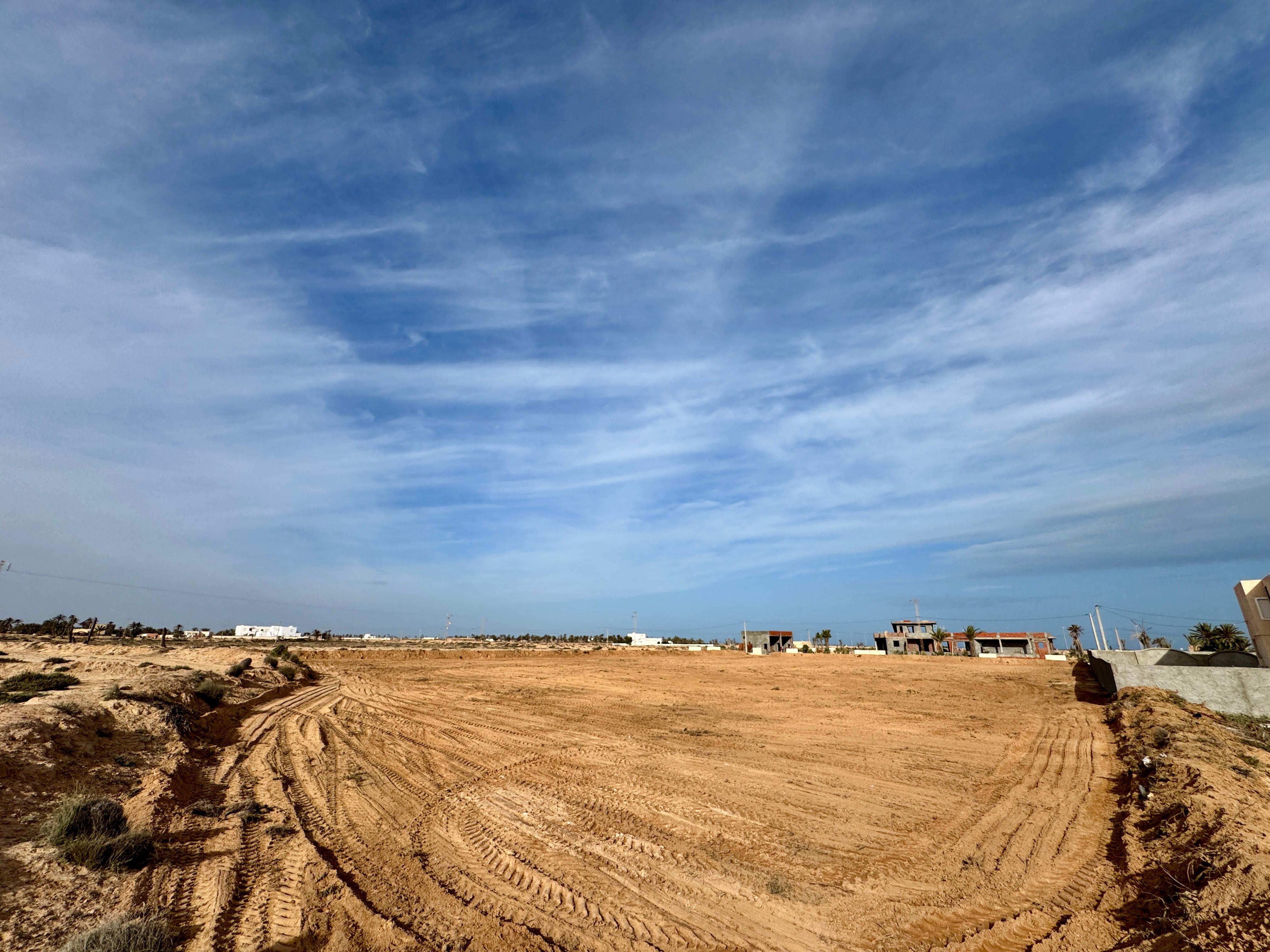 Djerba - Houmet Essouk Djerba  Terrain Terrain nu Terrain avec titre bleu  djerba