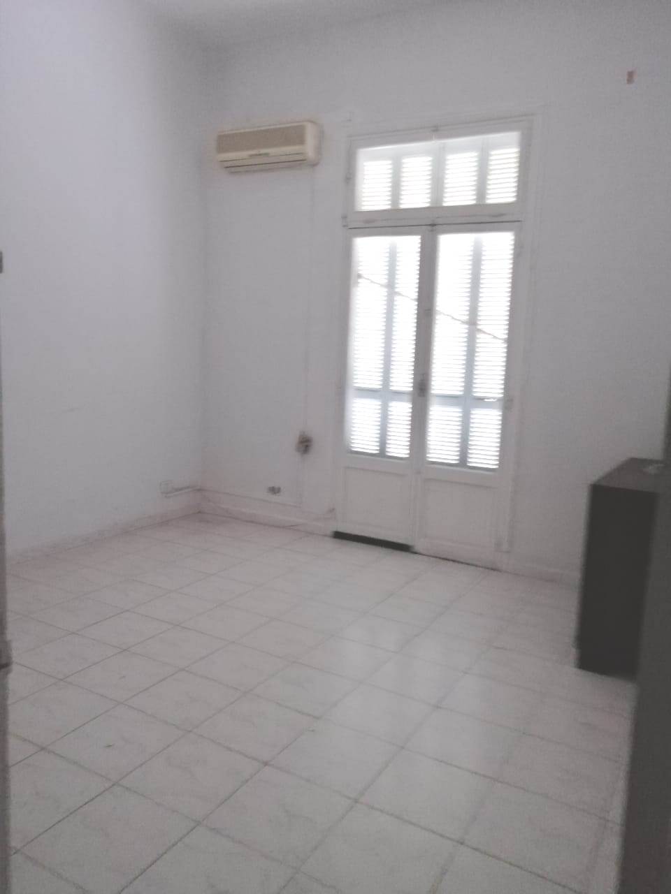 El Menzah Tunis Belvedere Bureaux & Commerces Bureau Bureau grand hall open space 2 pices au 1er tage