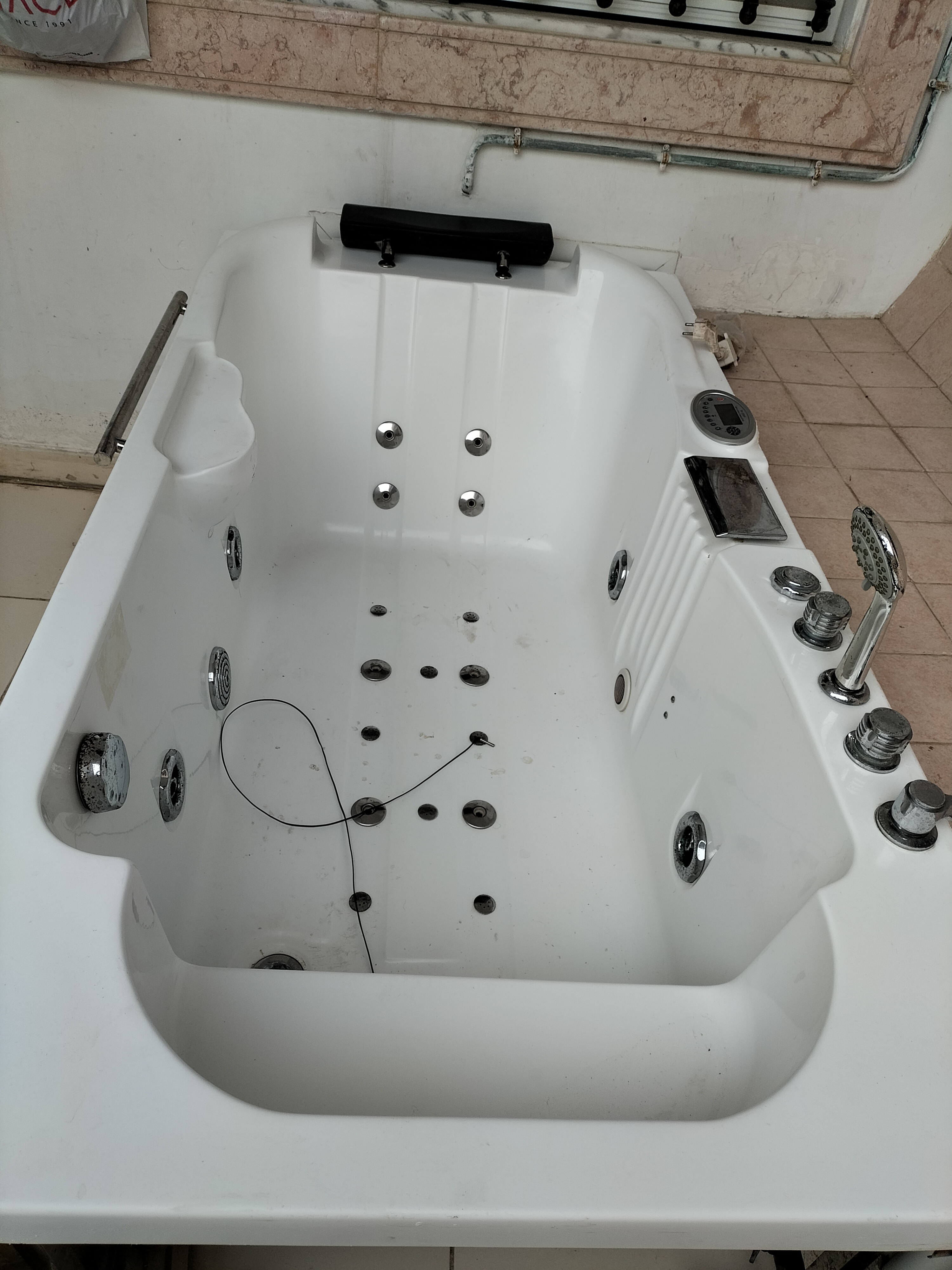 Le Bardo Le Bardo Autre Autre Baignoire jaccuzi