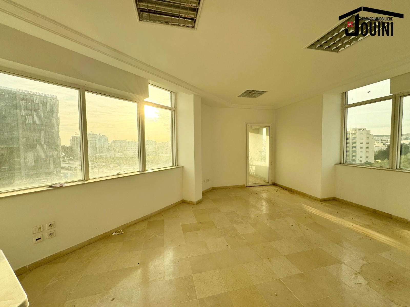 Ariana Ville Borj El Baccouche Bureaux & Commerces Bureau Bureau h4 en face centre urbain nord
